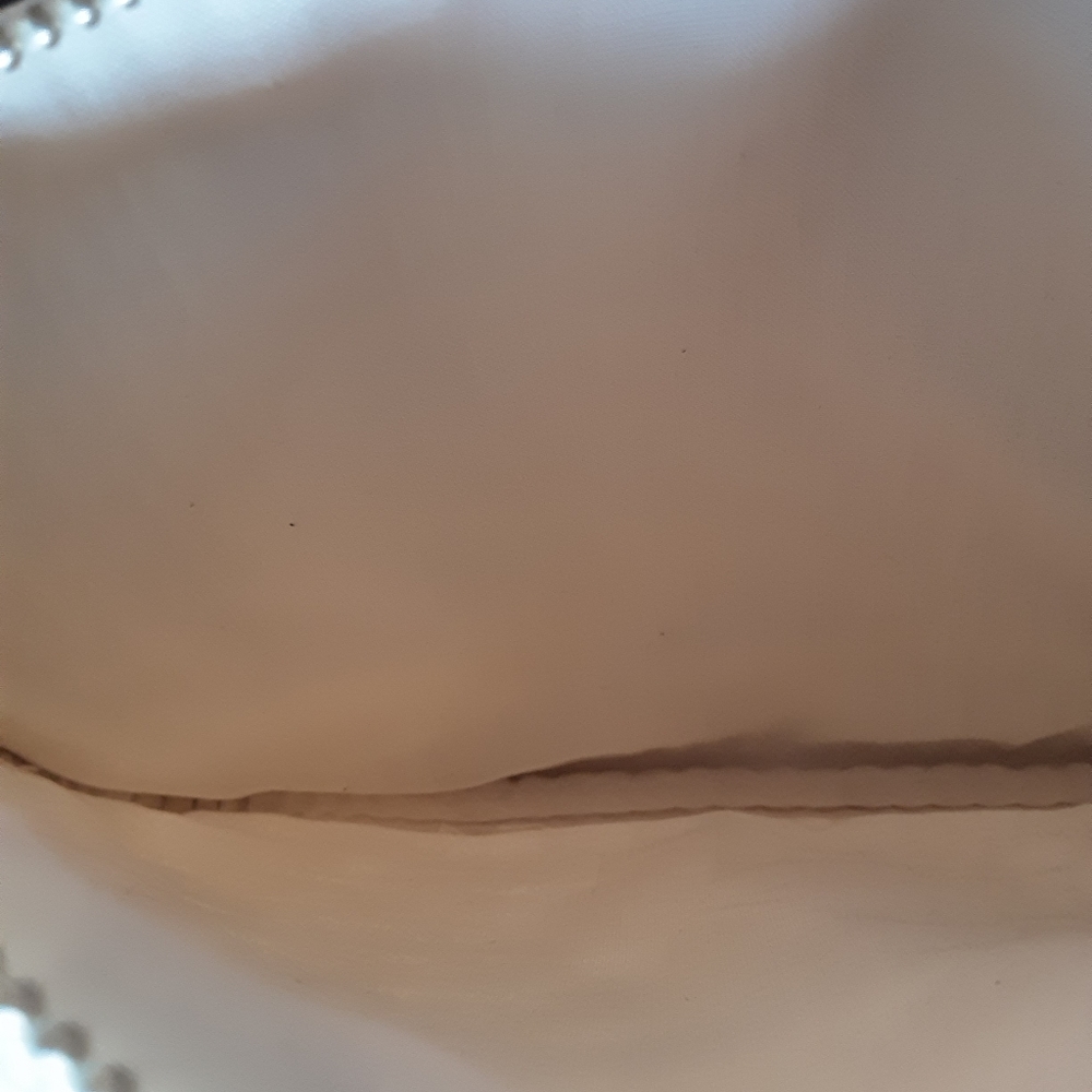 Chloe Pouch - Picture 3 of 5